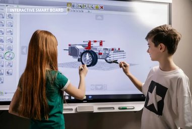 What is difference between digital board and smart board?